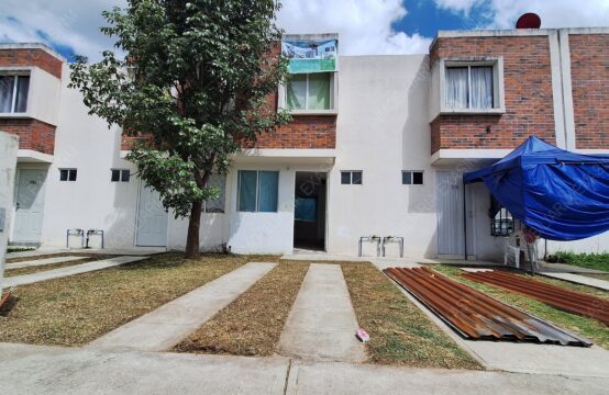Casa en jardines de Castalias